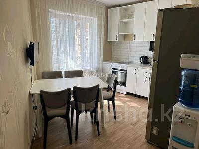 Продажа квартир в Карагандинской обл.: 3-комнатная квартира · 82 м² · 5/25 этаж, Микрорайон Байкена Ашимова за 26.8 млн 〒 3-комнатная квартира · 82 м² · 5/25 этаж, Микрорайон Байкена Ашимова за 26.8 млн 〒 в Караганде, Казыбек би р-н