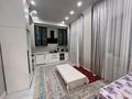 5-бөлмелі пәтер · 151 м² · 1/7 қабат, 33-й мкр, 33 мкрн 21 — Мангыстау арена НИШ, бағасы: 45 млн ₸ в Актау — фото 3