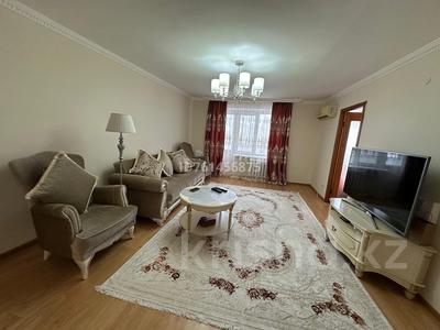 4-бөлмелі пәтер · 94 м² · 4/5 қабат, гумарова 90 — роддом, бағасы: 45 млн ₸ в Атырау, мкр Авангард-4