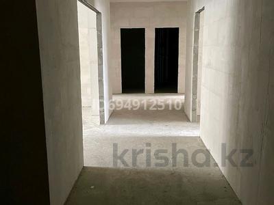 Пәтерлер в Атырауской обл.: 4-бөлмелі пәтер · 168 м² · 2 қабат, мкр Центральный, Улица Абая 26/1 — Драматеатр, бағасы: 58 млн 〒 4-бөлмелі пәтер · 168 м² · 2 қабат, мкр Центральный, Улица Абая 26/1 — Драматеатр, бағасы: 58 млн 〒 в Атырау