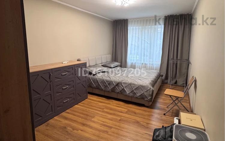 3-комнатная квартира · 68 м² · 2/5 этаж, Радостовца 34 — Радостовца Карасай батыра за 52 млн ₸ в Алматы, Алмалинский р-н — фото 2