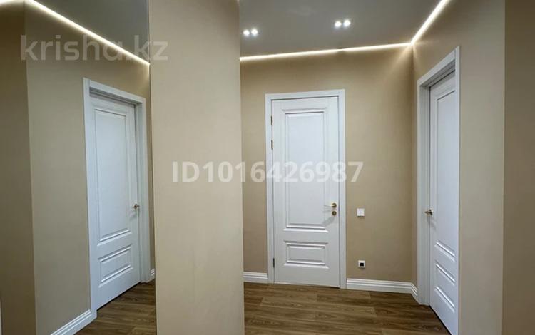 2-комнатная квартира · 65 м² · 4/12 этаж, Култегын 14 за 500 000 ₸ в Астане, Нура р-н — фото 2