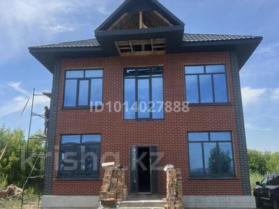 Жеке үй · 4 бөлме · 150 м² · 10 жүзд., Гребенщикова 18 — 18 микрорайон 1 линия Сатпаева коттедж, бағасы: 40 млн ₸ в Усть-Каменогорске, Ульбинский