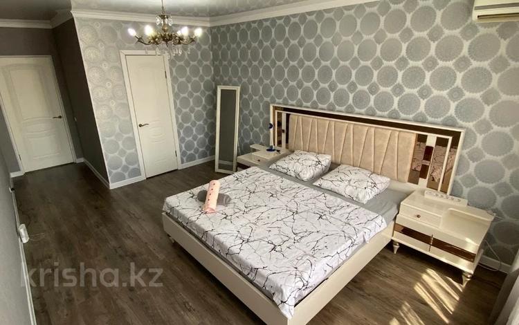 2-комнатная квартира · 80 м² · 9/9 этаж, Тайманова 58 за 400 000 ₸ в Атырау — фото 9