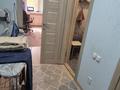 2-комнатная квартира · 56.4 м² · 2/5 этаж, мкр 4 9 — Рядом находятся гостиница «Виктория», супермаркет «Алтындар», КОС №27 за 21 млн ₸ в Уральске — фото 9