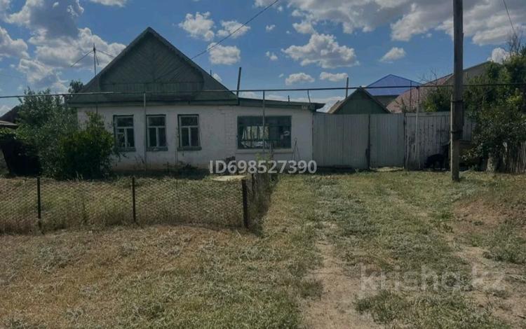 Отдельный дом · 2 комнаты · 69 м² · 6 сот., Ауэзова 26 за 8.5 млн 〒 в Деркуле — фото 2