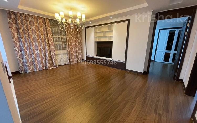 4-бөлмелі пәтер · 110 м² · 18/21 қабат, Кабанбай батыра 43A, бағасы: 550 000 ₸ в Астане, Есильский р-н — фото 2
