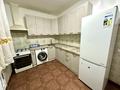 3-бөлмелі пәтер · 80 м² · 3/10 қабат, Ақсай-5 ш/а. 1а, бағасы: 300 000 ₸ в Алматы, Ауэзовский р-н