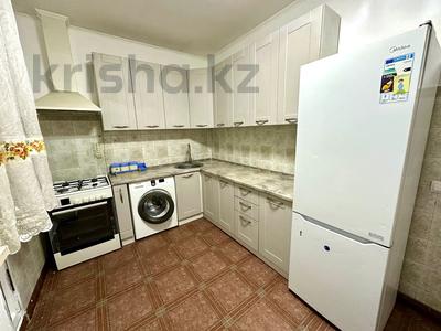 3-комнатная квартира · 80 м² · 3/10 этаж, мкр Аксай-5 1а за 300 000 ₸ в Алматы, Ауэзовский р-н