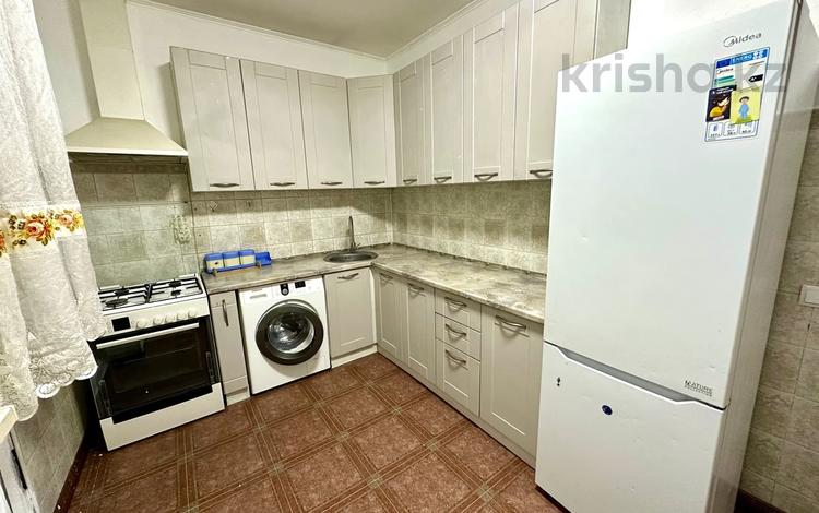3-бөлмелі пәтер · 80 м² · 3/10 қабат, Ақсай-5 ш/а. 1а, бағасы: 300 000 ₸ в Алматы, Ауэзовский р-н — фото 2