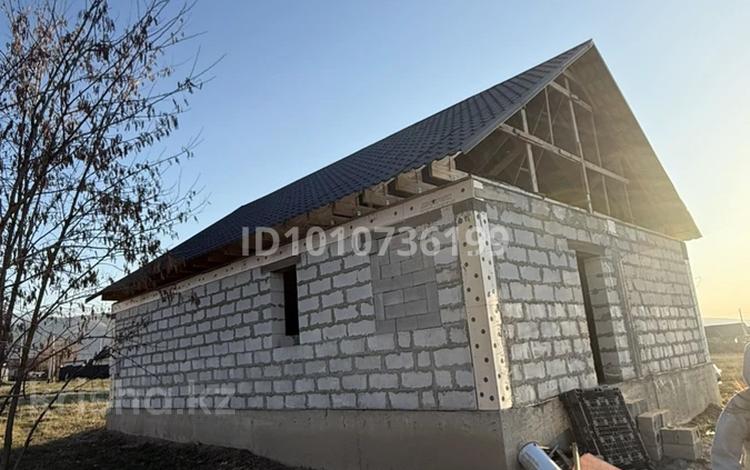 Отдельный дом · 4 комнаты · 100 м² · 4.6 сот., Жетысу 1 за 13.5 млн ₸ в Кызылкайрат — фото 2