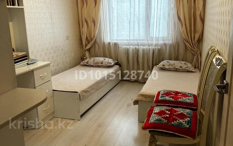 4-комнатная квартира · 76 м² · 2/5 этаж, 1 мкр 8 — Спорт комплекс за 20 млн ₸ в Ленгере — фото 2