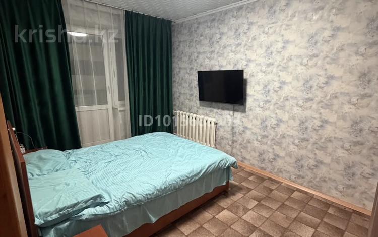 2-бөлмелі пәтер · 54 м² · 1/5 қабат, Юность 65, бағасы: 180 000 ₸ в Семее — фото 2