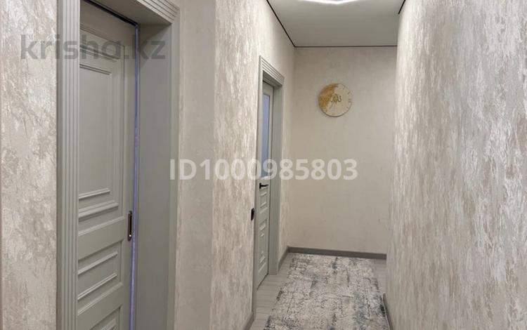 3-бөлмелі пәтер · 85 м² · 4/16 қабат, Абишева 36 13 — По Райымбека, напротив базара Жібек Жолы, рядом больница #, бағасы: 60 млн ₸ в Алматы, Наурызбайский р-н — фото 2