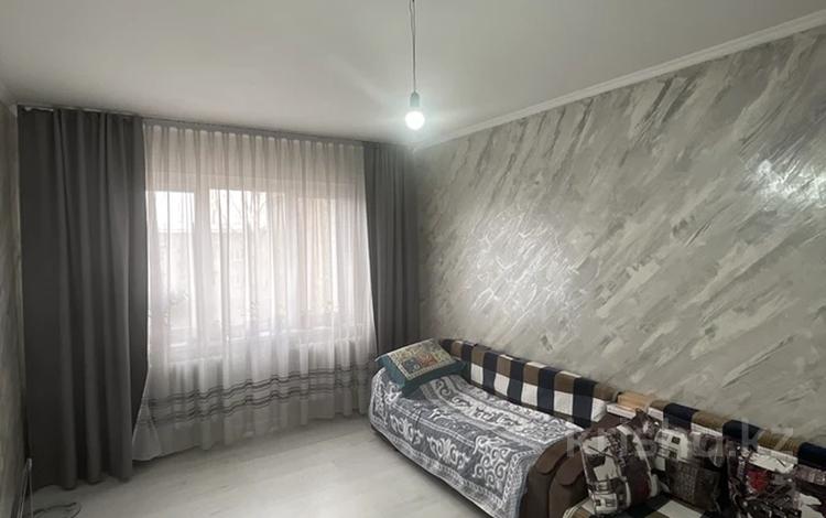 2-комнатная квартира, 55 м², 5/5 этаж, Водник-1 8 за 18.3 млн 〒 в Боралдае (Бурундай) — фото 2