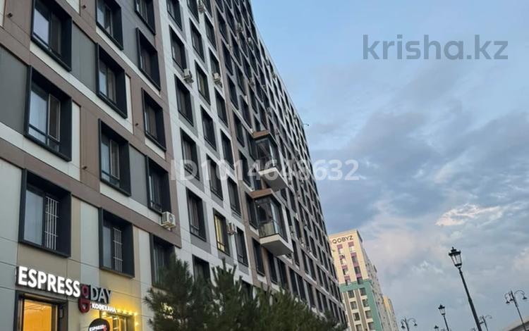 3-комнатная квартира · 83.2 м² · 18/18 этаж, Нажимеденова за 48.5 млн ₸ в Астане, Сарайшык р-н — фото 2