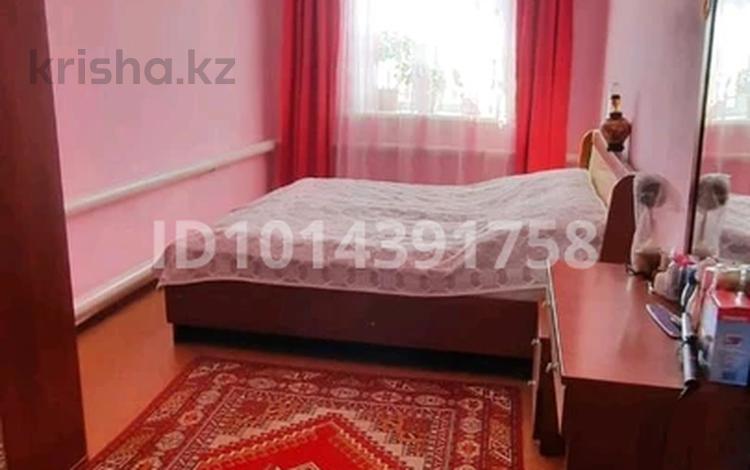 3-бөлмелі пәтер · 70 м², Дорожная, бағасы: 10 млн ₸ в Денисовке — фото 2