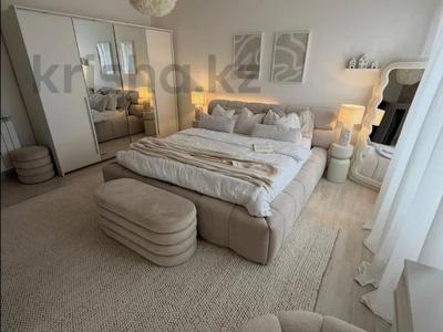 4-комнатная квартира · 120 м² · 7/16 этаж, Егизбаева 3, 5 — Каныша Сатпаева за 500 000 ₸ в Алматы, Бостандыкский р-н