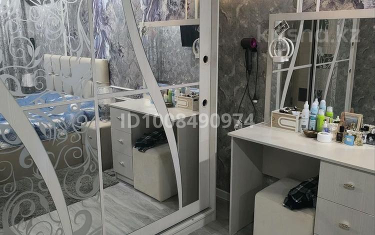 3-бөлмелі пәтер · 57 м² · 3/4 қабат, 2-й мкр 20, бағасы: 16 млн ₸ в Актау — фото 2