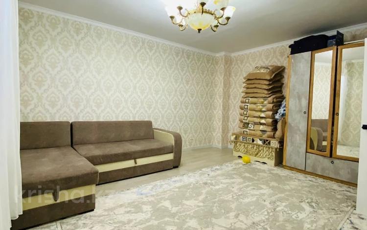 1-комнатная квартира · 46 м² · 3/5 этаж, мкр Центральный, С Датова 23 за 16 млн ₸ в Атырау — фото 10