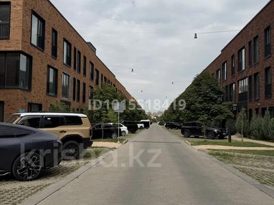 4-комнатная квартира · 120 м² · 3/3 этаж, Аль- Фараби 116/31-56 за 215 млн ₸ в Алматы, Медеуский р-н
