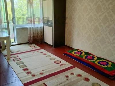 1-бөлмелі пәтер · 32 м² · 4/5 қабат, Юго-Восток ш/а., Строителей, бағасы: 13 млн ₸ в Караганде, Казыбек би р-н