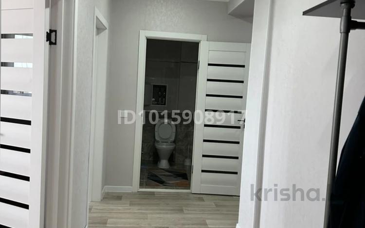 2-бөлмелі пәтер · 65 м² · 3/9 қабат, Придорожная 87, бағасы: 22.2 млн ₸ в Уральске — фото 2