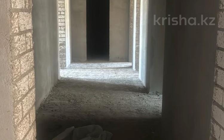 3-комнатная квартира · 106.89 м² · 1/5 этаж, мкр. Алтын орда за 15.5 млн ₸ в Актобе — фото 2
