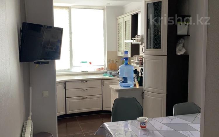 3-бөлмелі пәтер · 75 м² · 4/5 қабат, 7-ш/а. 16, бағасы: 24 млн ₸ в Актау, 7-й мкр — фото 2