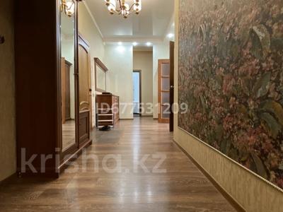 Аренда квартир в Северо-Казахстанской обл.: 3-комнатная квартира · 87.5 м² · 4/5 этаж, Жабаева — Старый каз.театр за 250 000 〒 3-комнатная квартира · 87.5 м² · 4/5 этаж, Жабаева — Старый каз.театр за 250 000 〒 в Петропавловске