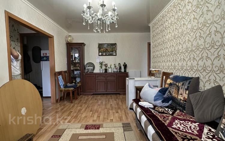 3-комнатная квартира · 60 м² · 5/5 этаж, мкр Новый Город, Гоголя 52 за 20 млн ₸ в Караганде, Казыбек би р-н — фото 3