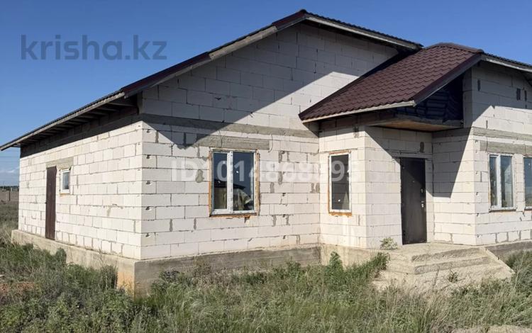 Отдельный дом · 3 комнаты · 180 м² · 10 сот., 24 23 за 22 млн ₸ в Нурлы — фото 2