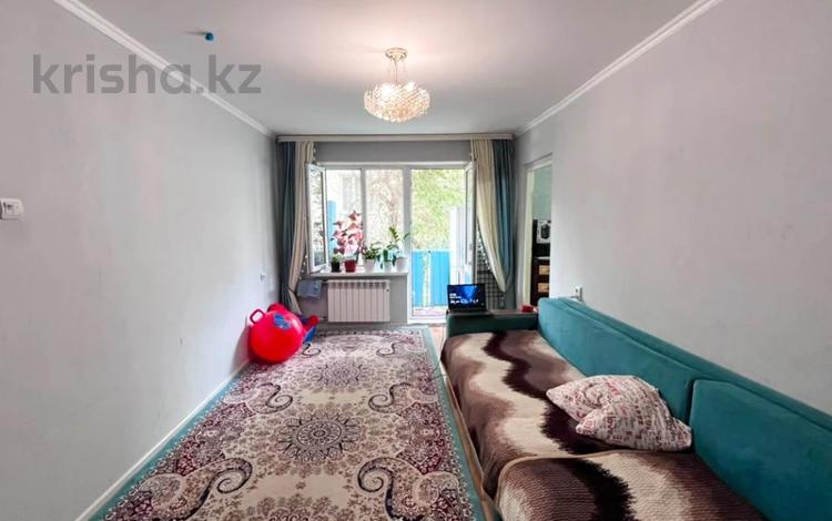 2-бөлмелі пәтер · 43 м² · 2/5 қабат, самал 13, бағасы: 14.3 млн ₸ в Талдыкоргане, мкр Самал — фото 2