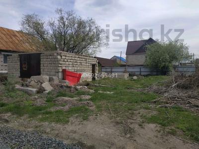 Продажа участков в Павлодарской обл.: Участок · 6 соток, 26 мкр 10 — За магазином Уголёк за 6 млн 〒 Участок · 6 соток, 26 мкр 10 — За магазином Уголёк за 6 млн 〒 в Экибастузе