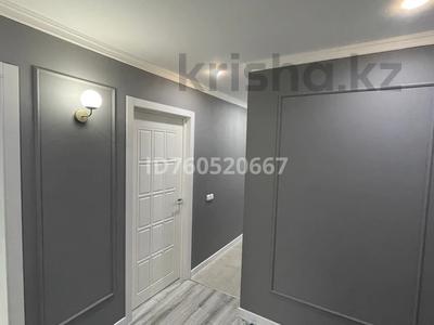 3-комнатная квартира · 63 м² · 5/5 этаж, мкр Строитель 41 за 21.5 млн 〒 в Уральске