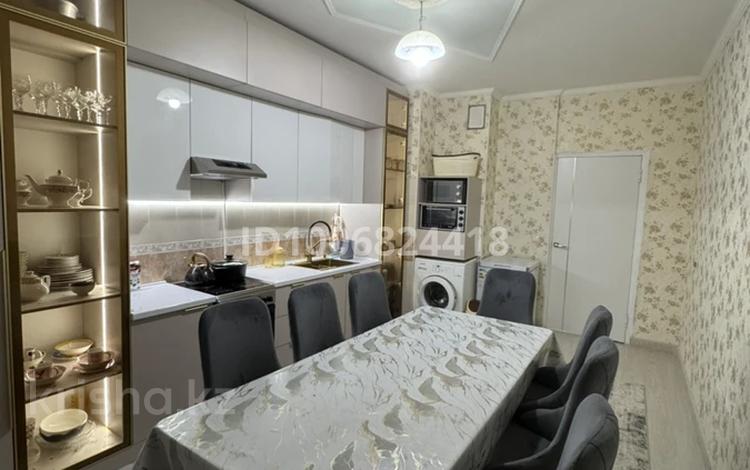 3-бөлмелі пәтер · 97 м² · 11/16 қабат, мкр. Алмагуль, Мкр алмагуль, бағасы: 33 млн ₸ в Атырау — фото 9