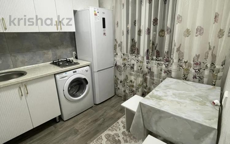1-комнатная квартира · 34 м² · 5/5 этаж, мкр №11 31 за 300 000 ₸ в Алматы, Ауэзовский р-н — фото 2