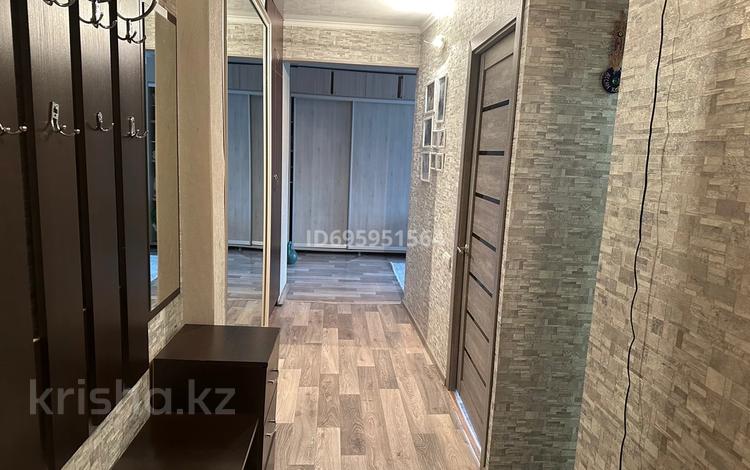 3-комнатная квартира · 60.8 м² · 4/5 этаж, Бурова 27/2 за 19.2 млн 〒 в Усть-Каменогорске — фото 2