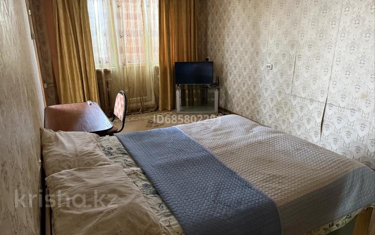 1-комнатная квартира · 30 м² · 5 этаж, 8-й микрорайон, Пошанова 32 за 7 000 ₸ в Шымкенте, Туран р-н — фото 4