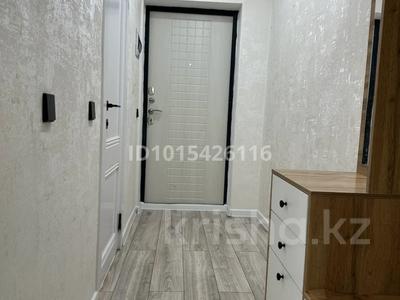 1-комнатная квартира · 28.9 м² · 2/24 этаж, Мукан Тулебаев 5 А — Цена: 18 500 000 млн ₸. Можно в ипотеку, Звоните, пишите, торг.Продам 1 комнатную квартиру в ЖК Арыстан 5А, на 2 этаже отличный вид. Отличная локация. Всё рядом Магазины и детские сады находятся в этом же доме. Остановка рядом с домом. В подъездах имеются камеры видеонаблюдения. Дом тёплый. Рядом с домом есть школа 116 и спорткомплекс. Достраивается теннисный корд. Так же рядом находится парк Жеруйык. за 17.5 млн ₸ в Астане, Алматы р-н