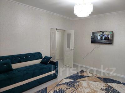 2-комнатная квартира, 67 м², 2/7 этаж помесячно, 11-я улица 5/1 за 150 000 〒 в Туркестане