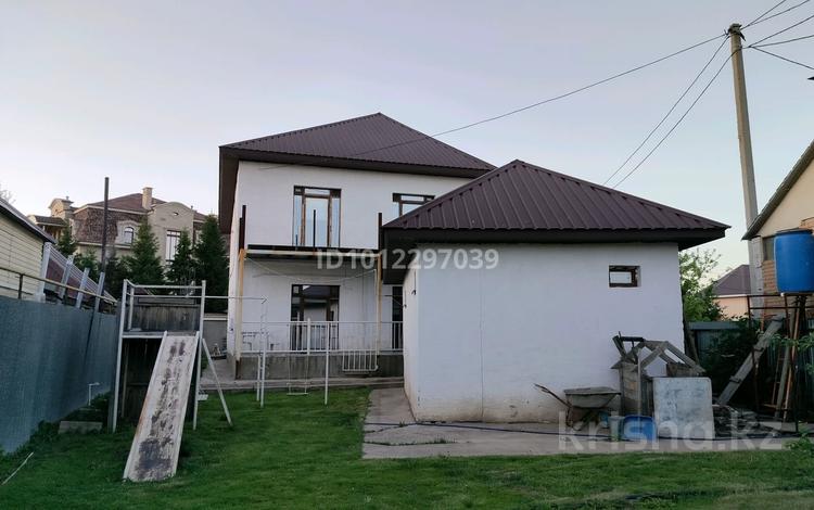 Отдельный дом · 9 комнат · 277 м² · 7.7 сот., Мкр. Акжунис за 110 млн ₸ в Уральске — фото 2