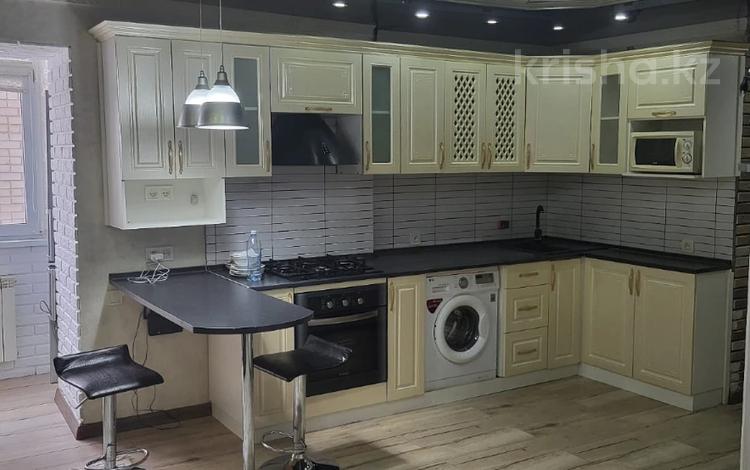 2-комнатная квартира · 46.5 м² · 8/10 этаж, мкр 8, Братья жубановых 278 за 15.5 млн ₸ в Актобе — фото 2