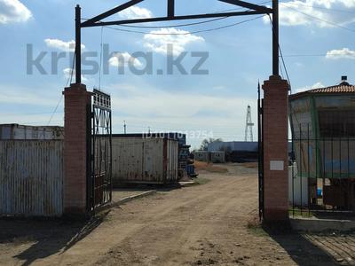 Өнеркәсіптік база · 4000 га, мкр Бирлик, Объездная элеватор, бағасы: 1 млн 〒 в Атырау, мкр	Бирлик
