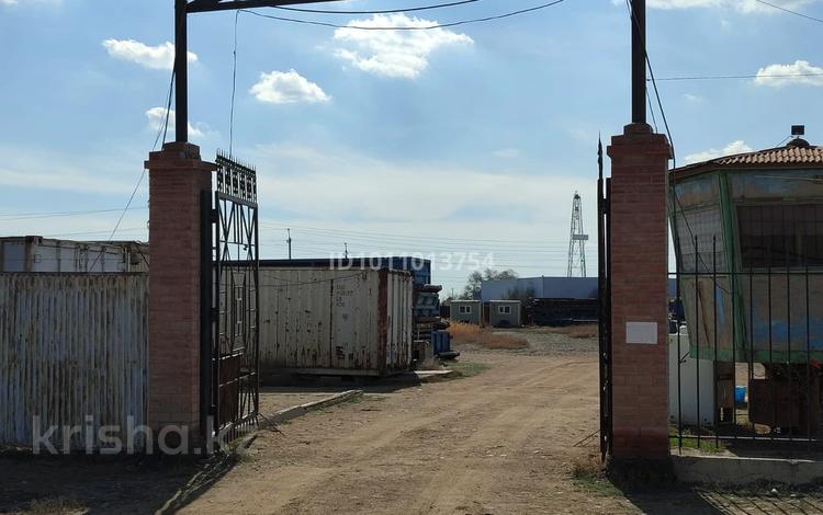 Өнеркәсіптік база · 4000 га, мкр Бирлик, Объездная элеватор, бағасы: 800 000 ₸ в Атырау, мкр	Бирлик — фото 2