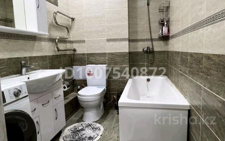 1-комнатная квартира · 45 м² · 5/10 этаж, мкр Шугыла — Толе би Жунисова(рядом с просектом Алатау) за 15 000 ₸ в Алматы, Наурызбайский р-н — фото 2
