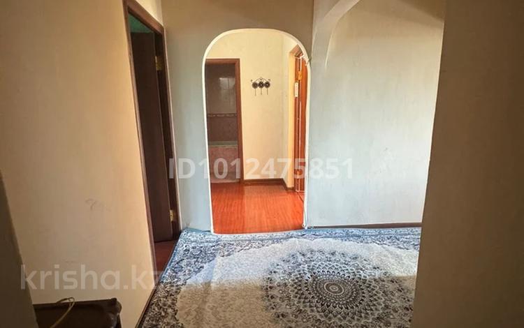 3-комнатная квартира · 62 м² · 4/5 этаж, мкр Карасу 46 за 25 млн 〒 в Шымкенте, Аль-Фарабийский р-н — фото 2
