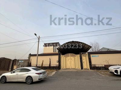 Отдельный дом · 6 комнат · 250 м² · 8 сот., мкр Самал-3, Баулык 103 — Изгилик за 90 млн ₸ в Шымкенте, Абайский р-н