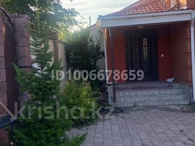 Жеке үй · 8 бөлме · 400 м² · 10 жүзд., Үркер, Малайсары 50, бағасы: 1.5 млн ₸ в Астане, Нура р-н