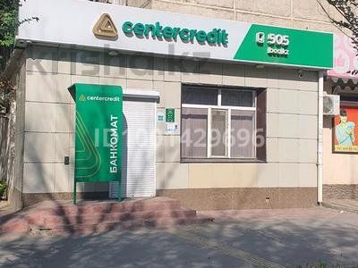 Продажа коммерческой недвижимости в Жамбылской обл.: Свободное назначение, офисы, магазины и бутики, общепит, салоны красоты · 100 м² за 55 млн 〒 Свободное назначение, офисы, магазины и бутики, общепит, салоны красоты · 100 м² за 55 млн 〒 в Таразе
